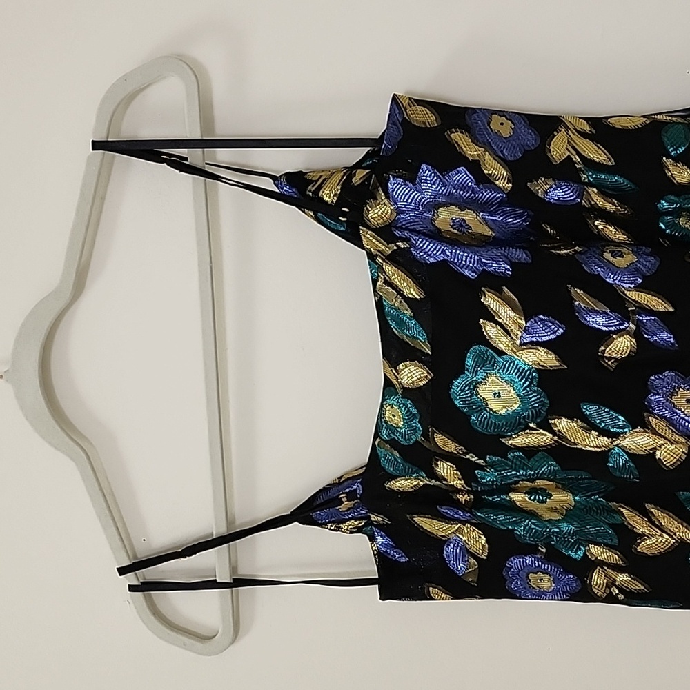 NWT Lovers and Friends Baby Doll Metallic Floral Rhode Cami Tank Top Size Medium - Picture 11 of 16